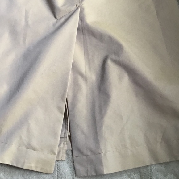 FOREVER21 SLEEVELESS OVERSIZED LONG TRENCH COAT - Picture 4 of 4